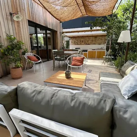 Maison Familiale En Bois - Piscine - Avignon Villa