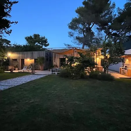 Maison Familiale En Bois - Piscine - Avignon Villa *
