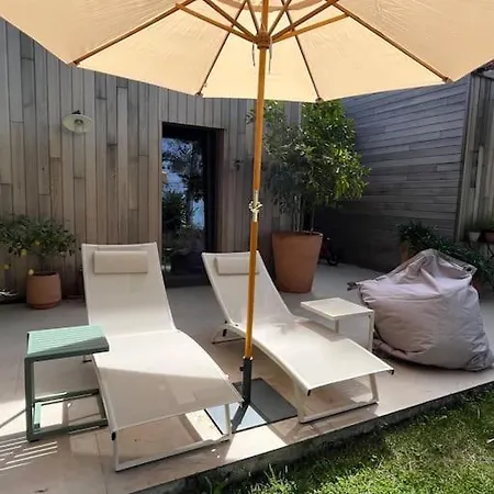 ヴィラ Maison Familiale En Bois - Piscine - Avignon *